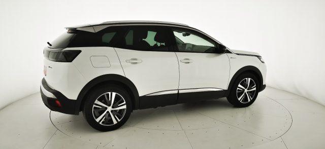 PEUGEOT 3008 Hybrid4 300 e-EAT8 Allure Pack