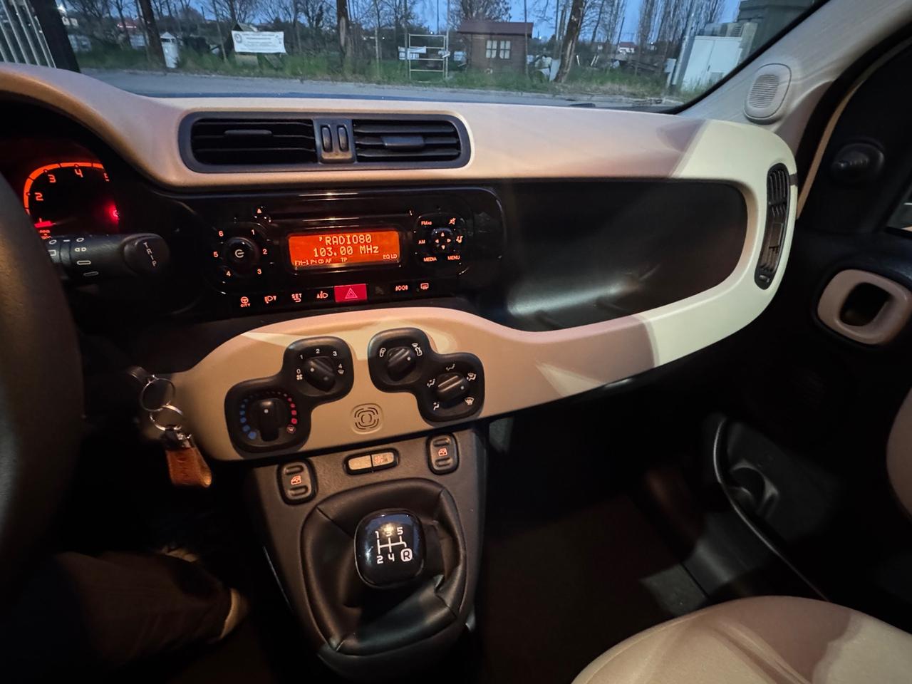 Fiat Panda 1.2 Easy — SOLO 2600 Km —