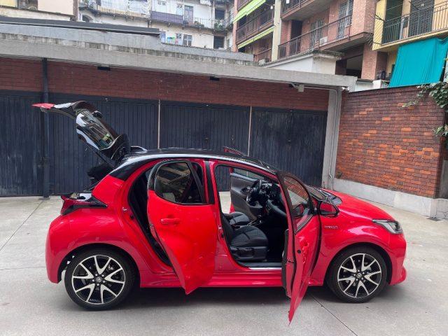TOYOTA Yaris 1.5 Hybrid 5 porte Lounge come nuova