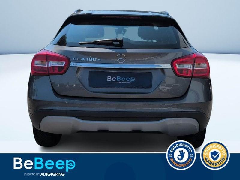 Mercedes-Benz GLA 180 D BUSINESS AUTO