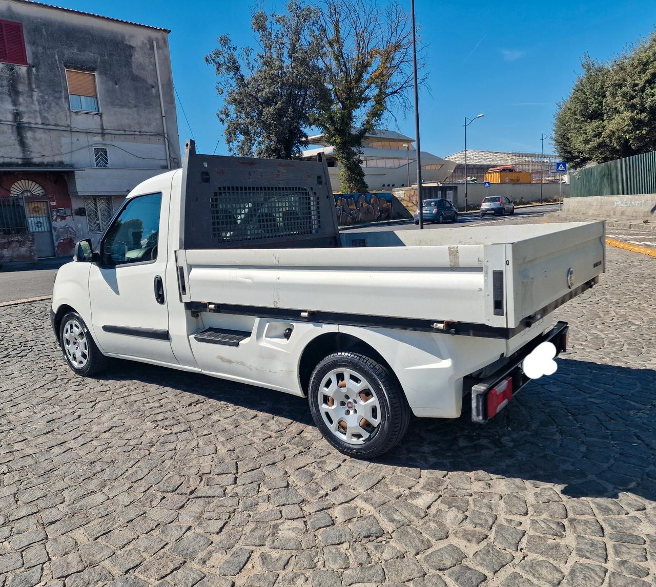 Fiat Doblo 1.6 MJT 105CV cassonato 3 posti