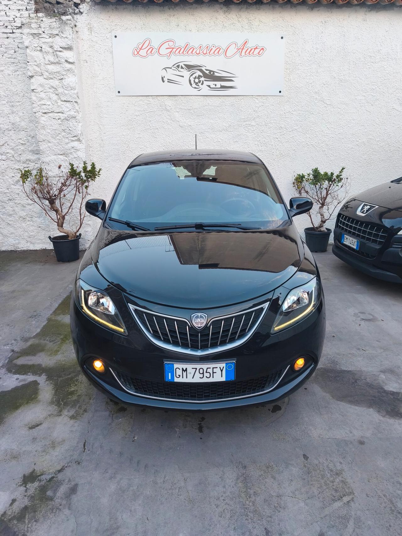 Lancia Ypsilon 1.0 FireFly 5 porte S&S Hybrid Alberta Ferretti