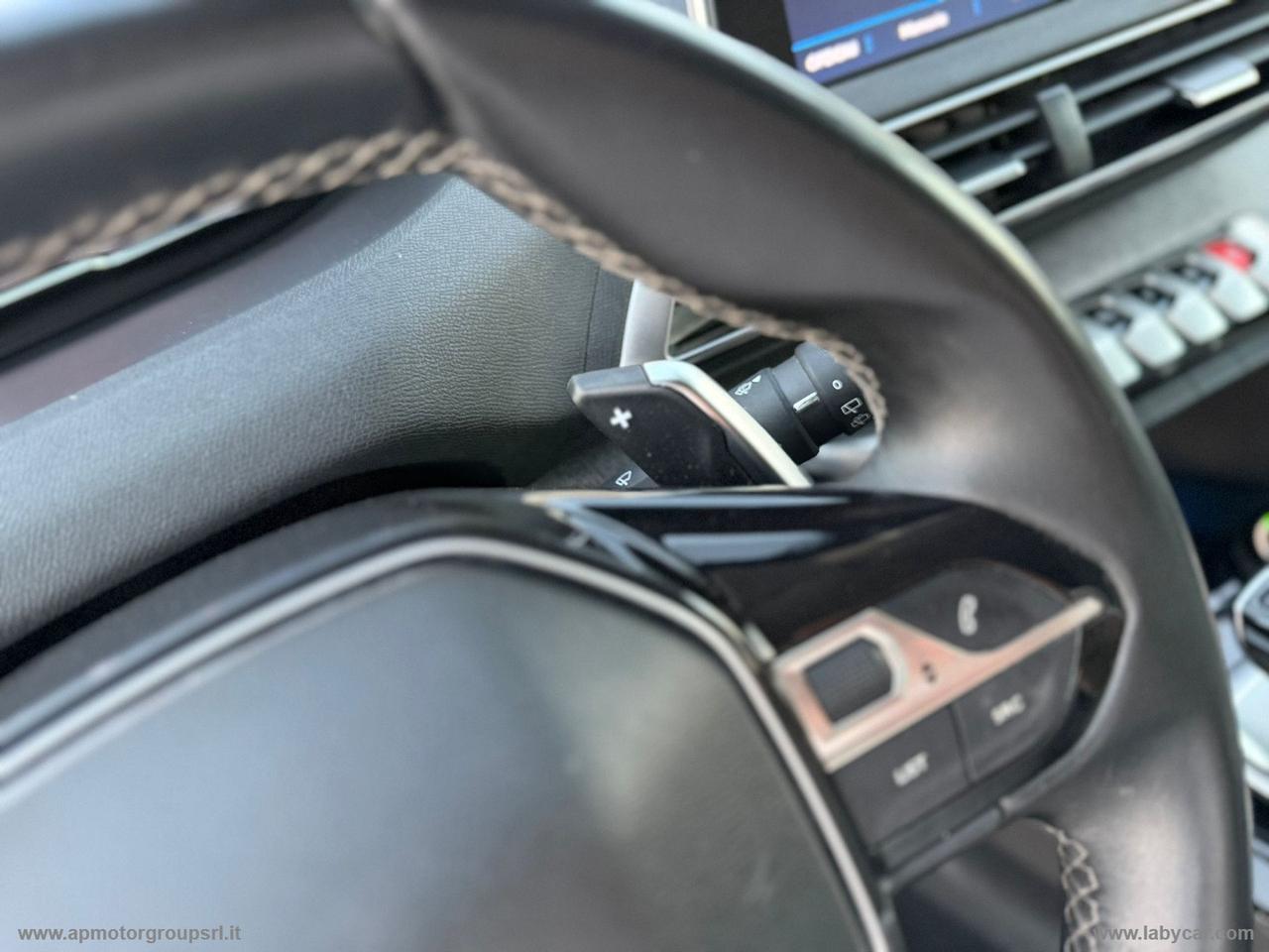PEUGEOT 3008 BlueHDi 130 S&S EAT8 Allure