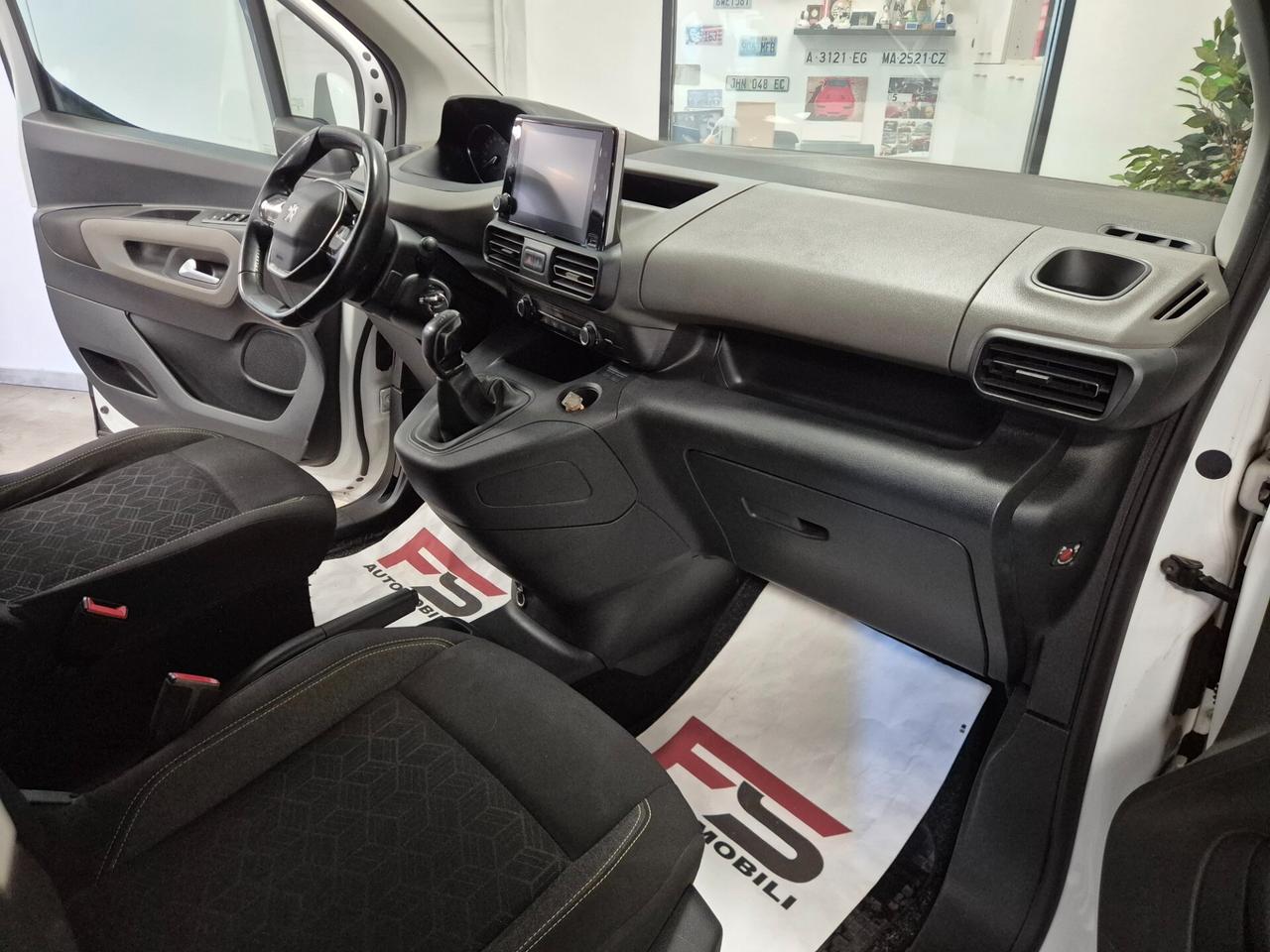 Peugeot Rifter BlueHDi 100 S&S Active Standard