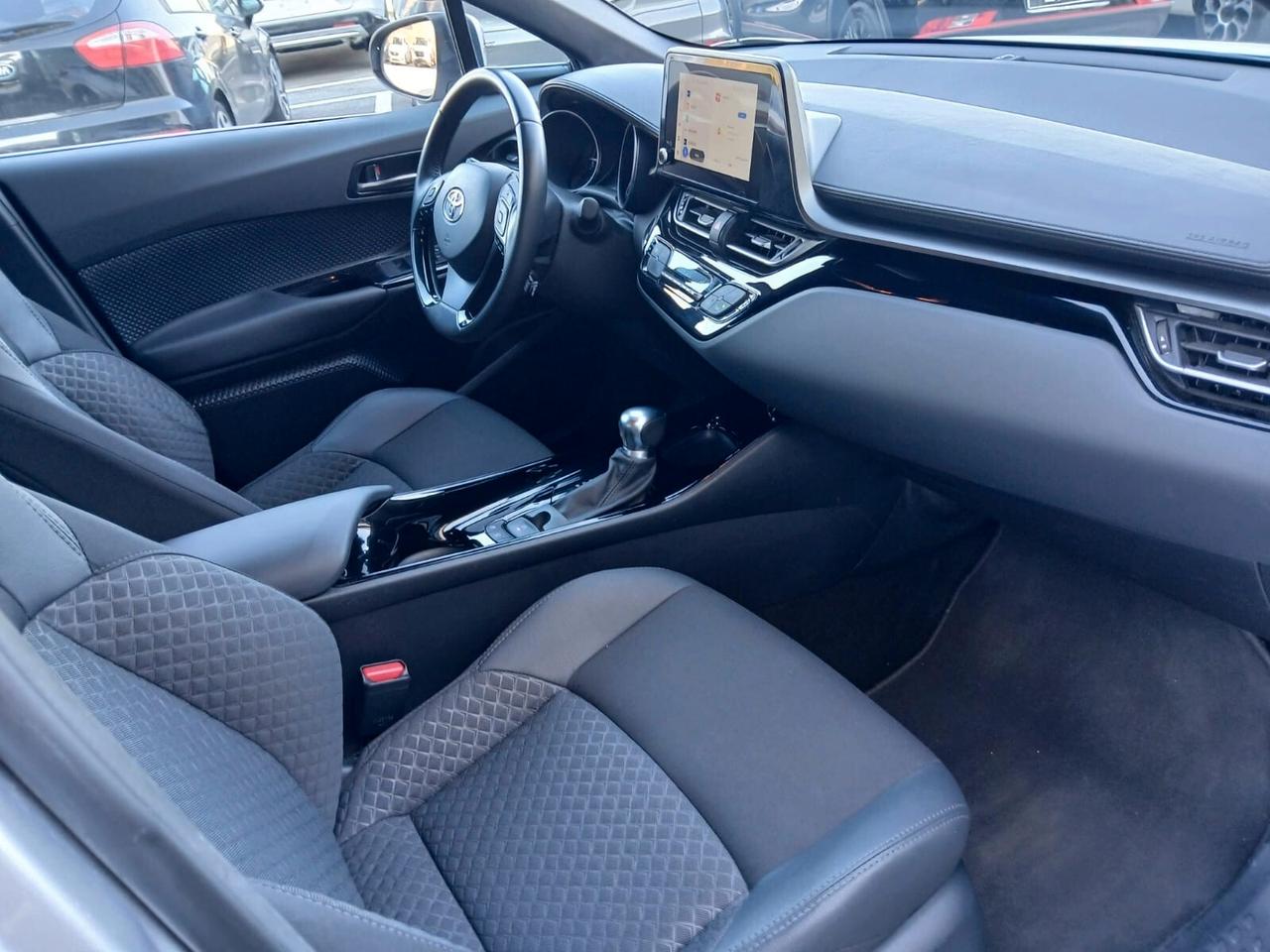 Toyota C-HR 1.8 Hybrid E-CVT Trend