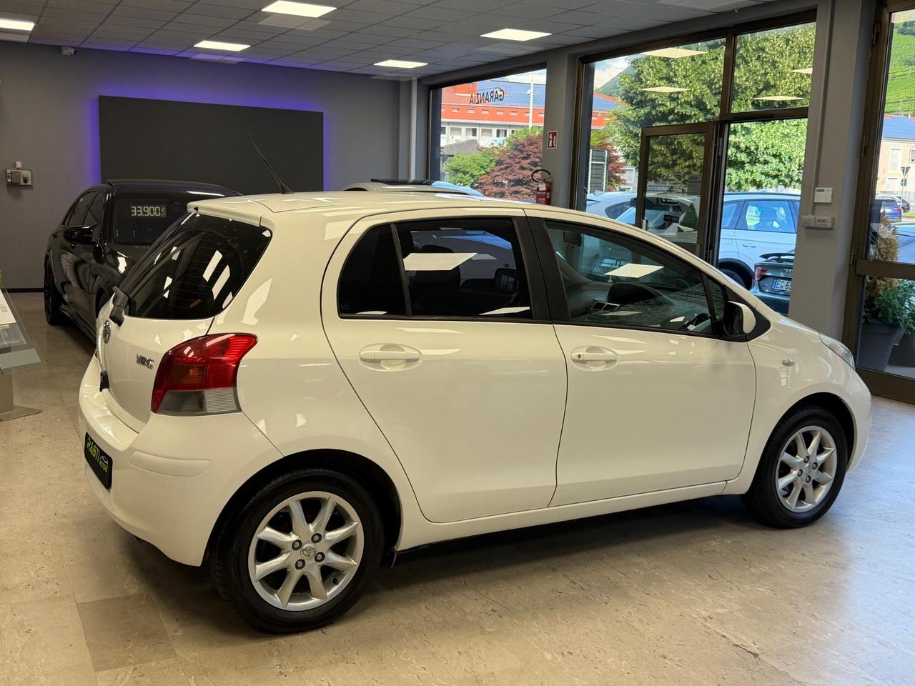Toyota Yaris 1.3 5 porte Sol