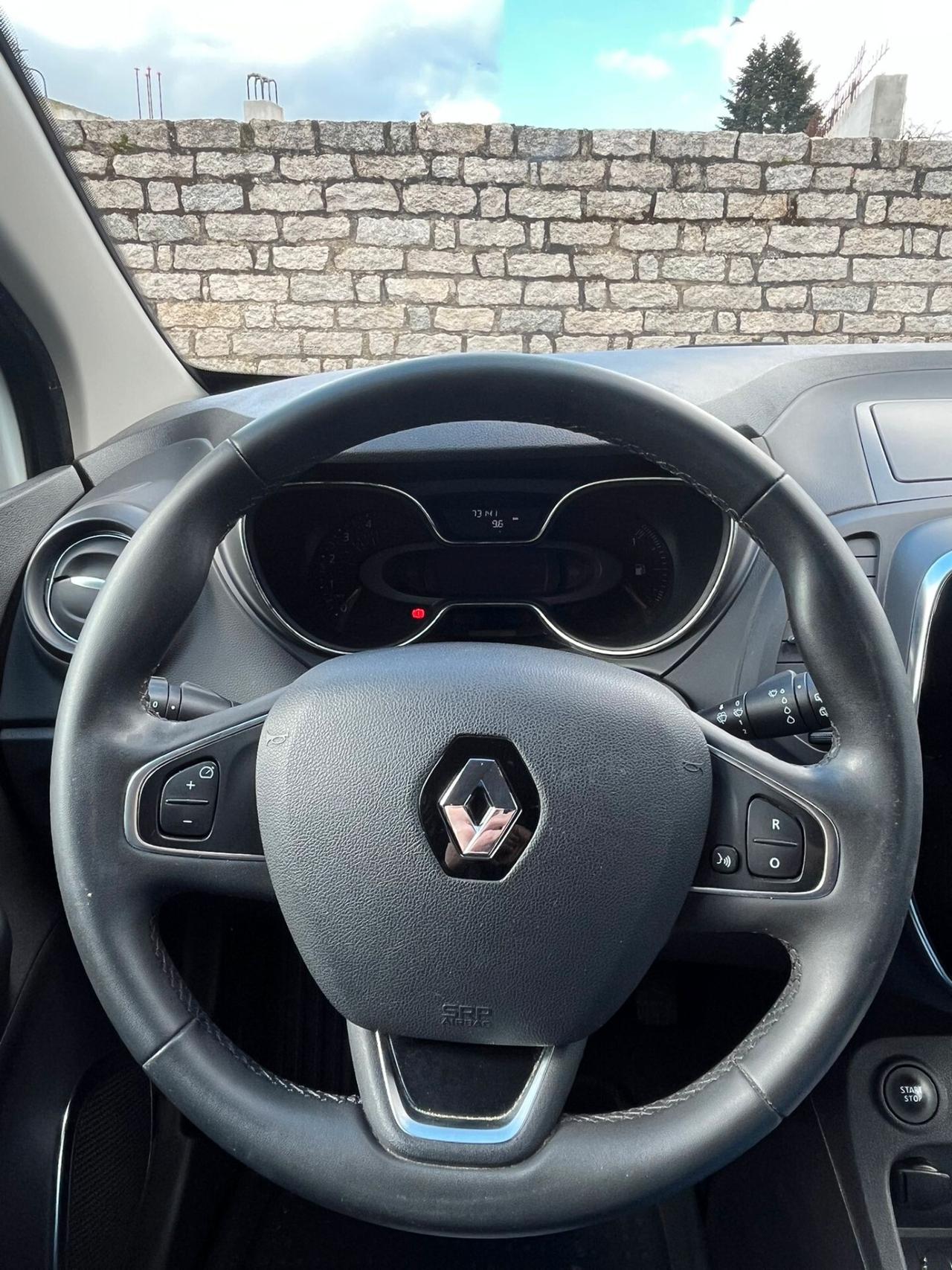 Renault Captur dCi 8V 110 CV Start&Stop Energy Initiale Paris