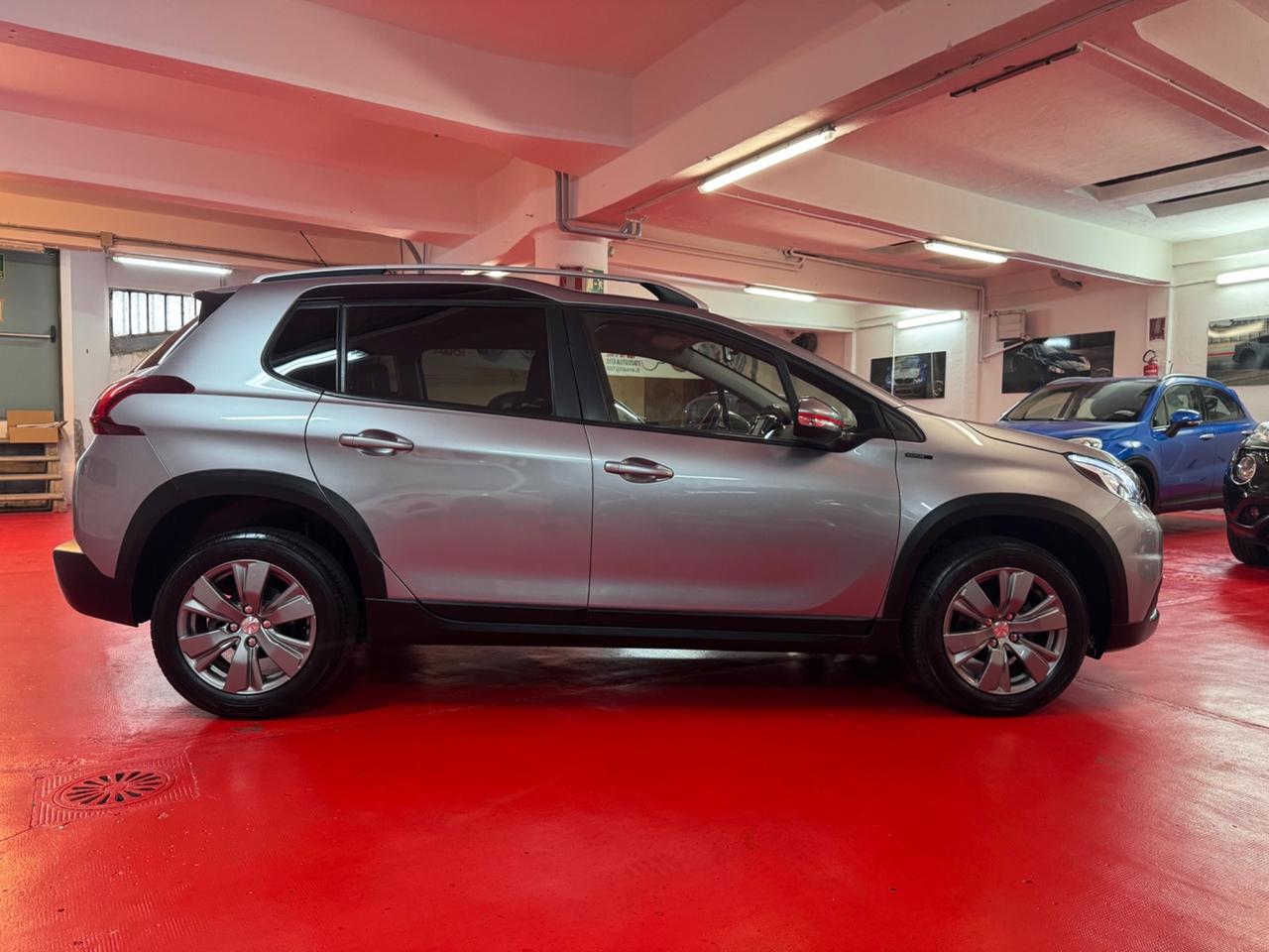 Peugeot 2008 BlueHDi 100 S&S Signature