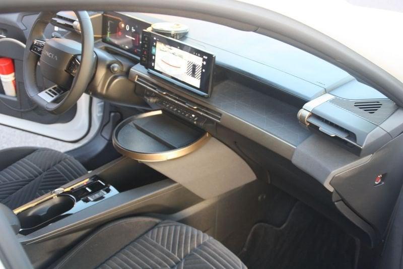 Lancia Ypsilon Ypsilon Hybrid e-DCT LX