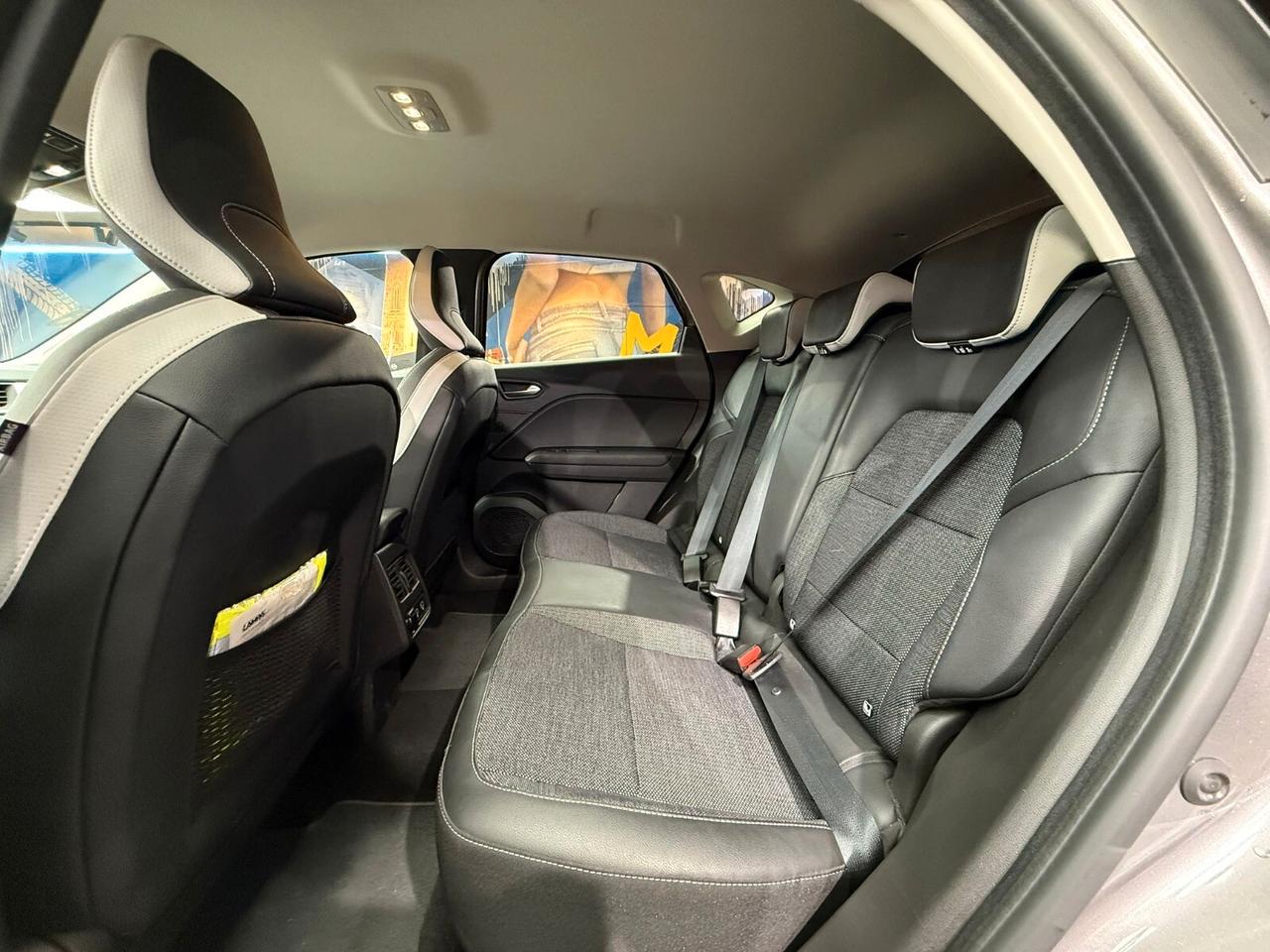 Renault Captur 1.6 E-Tech hybrid Intens 145cv auto (731)