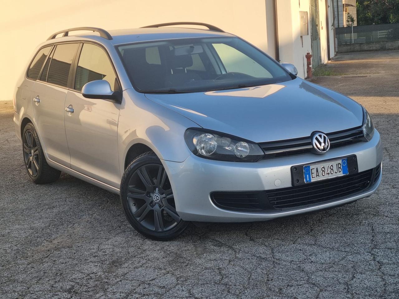 Volkswagen Golf 1.6 TDI DPF 5p. Highline