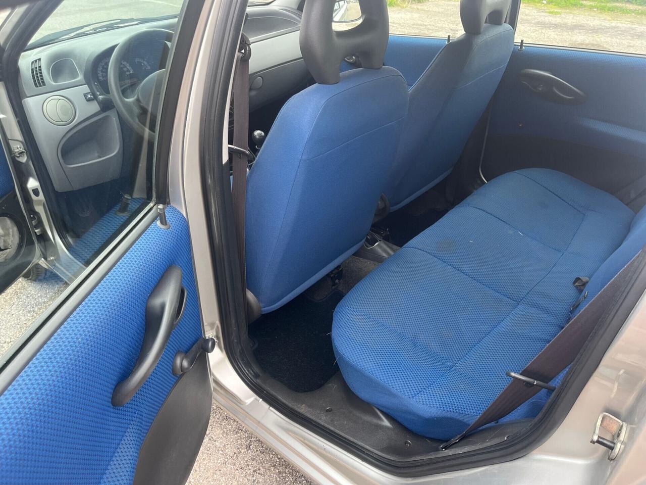 Fiat Punto 1.2i cat 5 porte SX