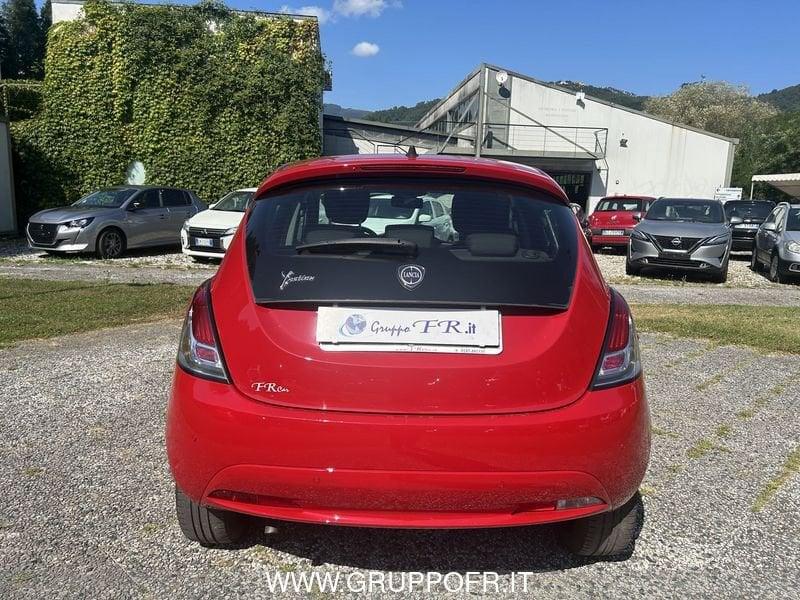 Lancia Ypsilon 1.2 69 CV 5 porte GPL Ecochic Silver