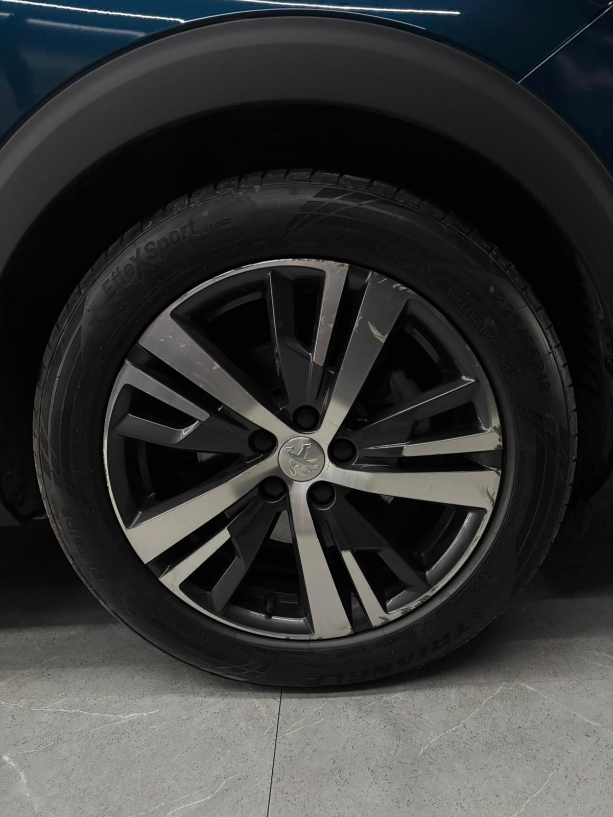 Peugeot 5008 BlueHDi 130 S&S EAT8 Allure Pack 7 posti