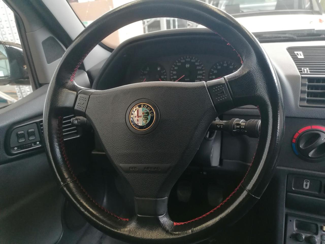 Alfa Romeo 145 Quadrifoglio 1995