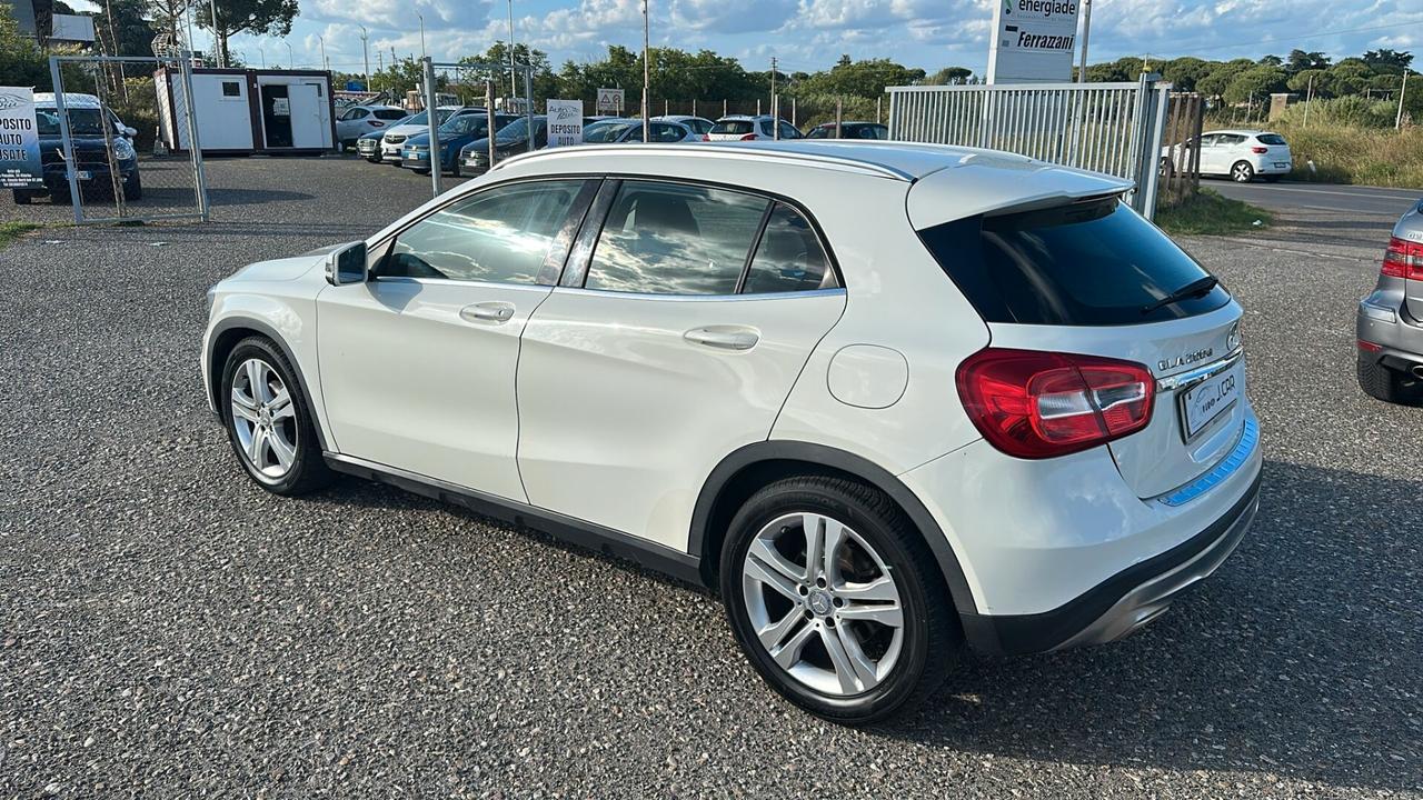 Mercedes-benz GLA 200 d Automatic Premium