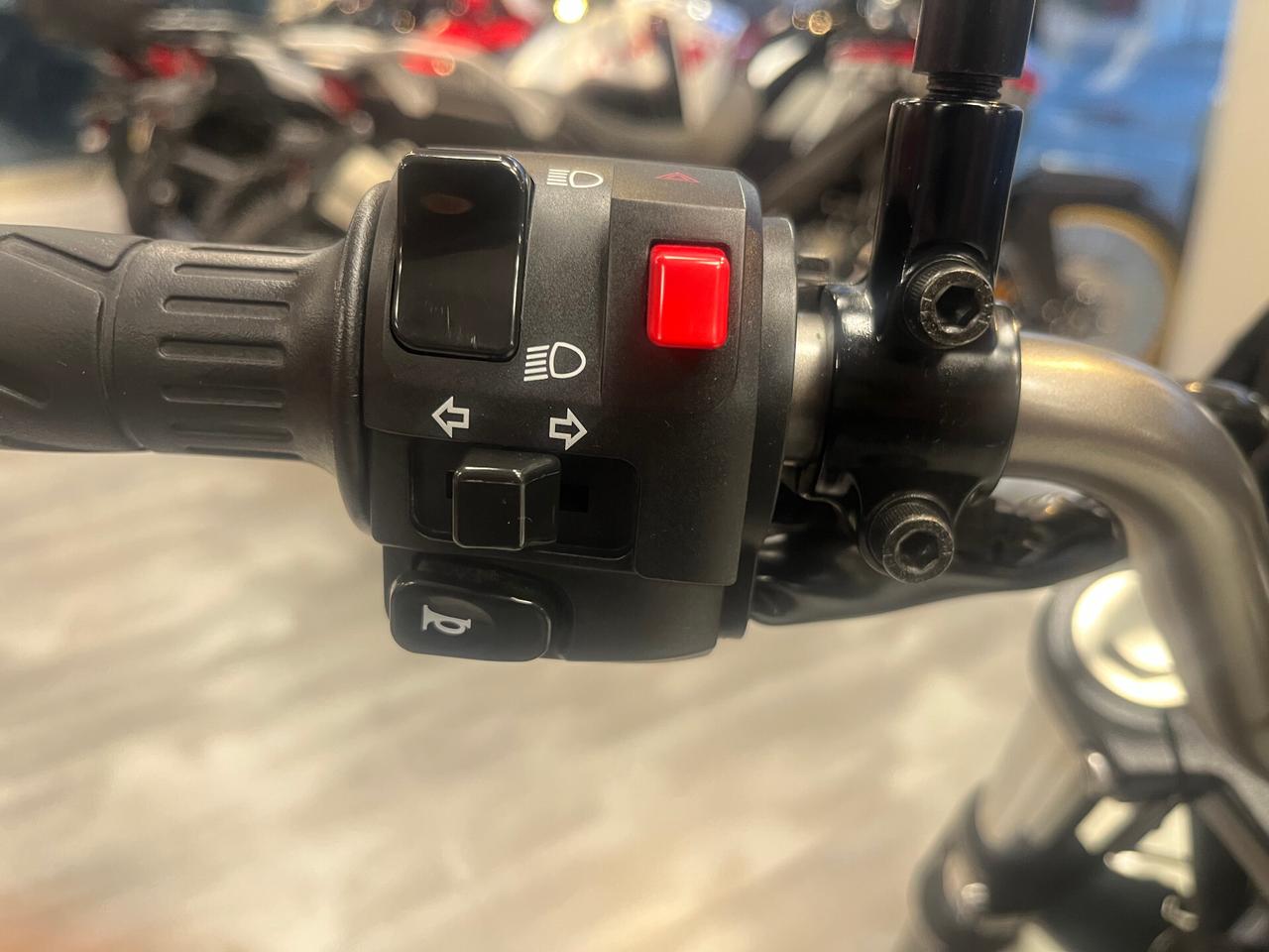 Kawasaki Eliminator 500