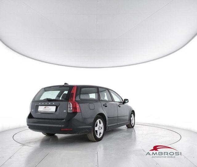 VOLVO V50 2.0i 16V cat Momentum - PER OPERATORI DEL SETTORE
