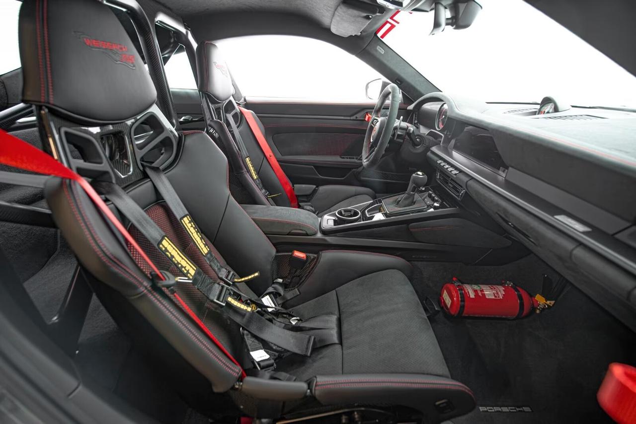 Porsche 911 GT3 RS Weissach