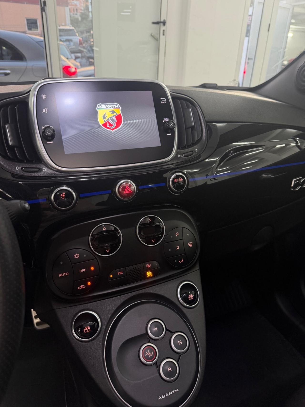 500 Abarth 595 165 CV Monster Energy Yamaha