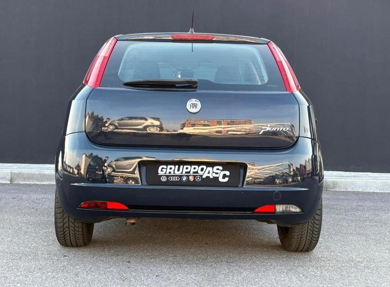 Fiat Grande Punto 5 Porte 1.4 BENZ 77 CV Dynamic Gpl ADATTA NEOPATENTATI