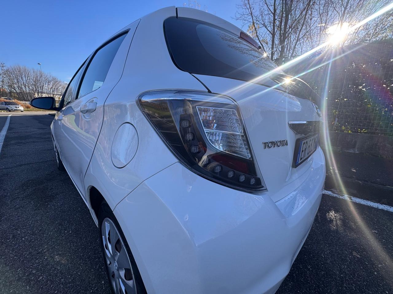 Toyota Yaris 1.5 Hybrid 5 porte Active