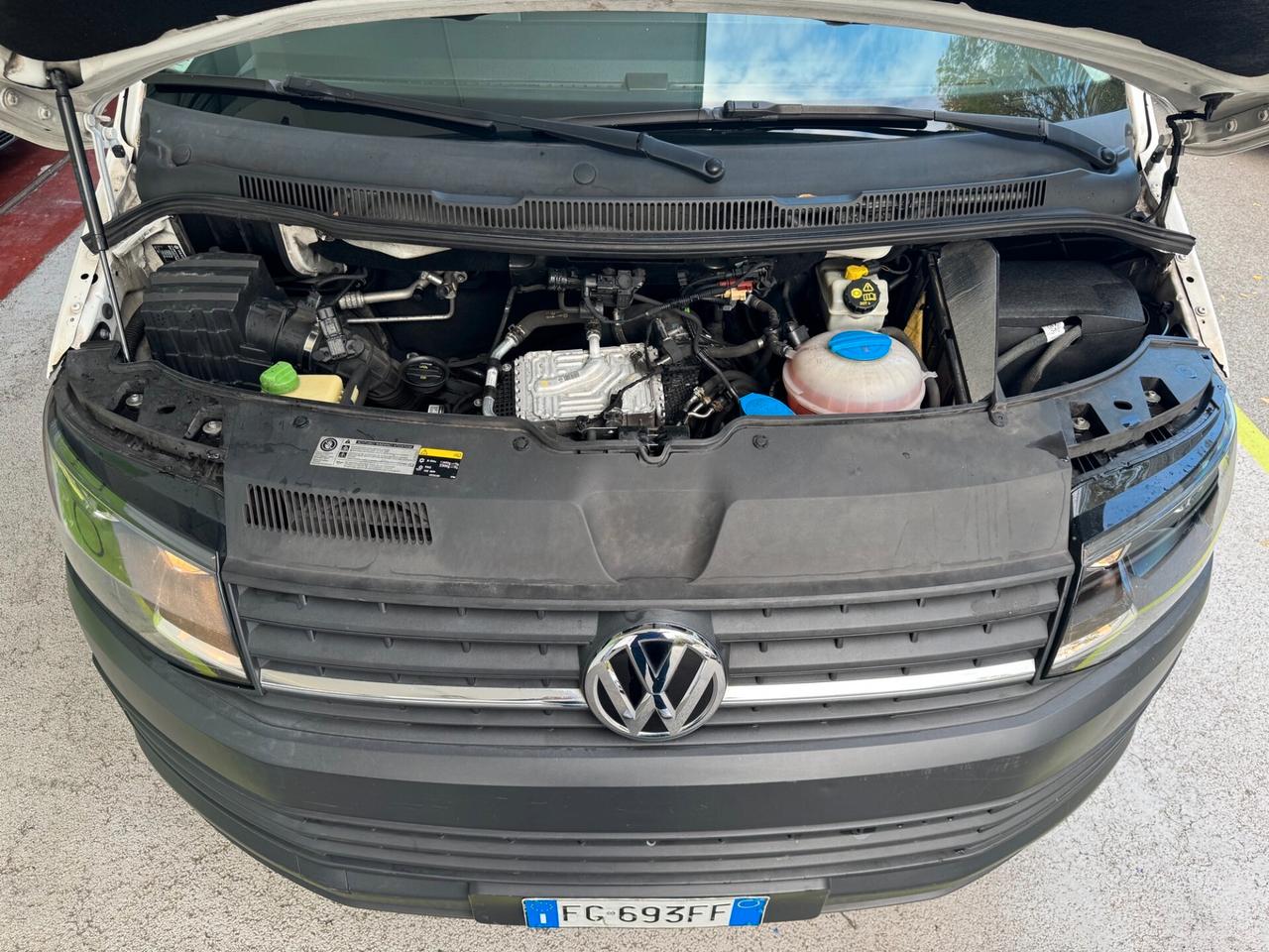 Volkswagen T6 Transporter 2.0TDI UNIPR GARANZIA24M