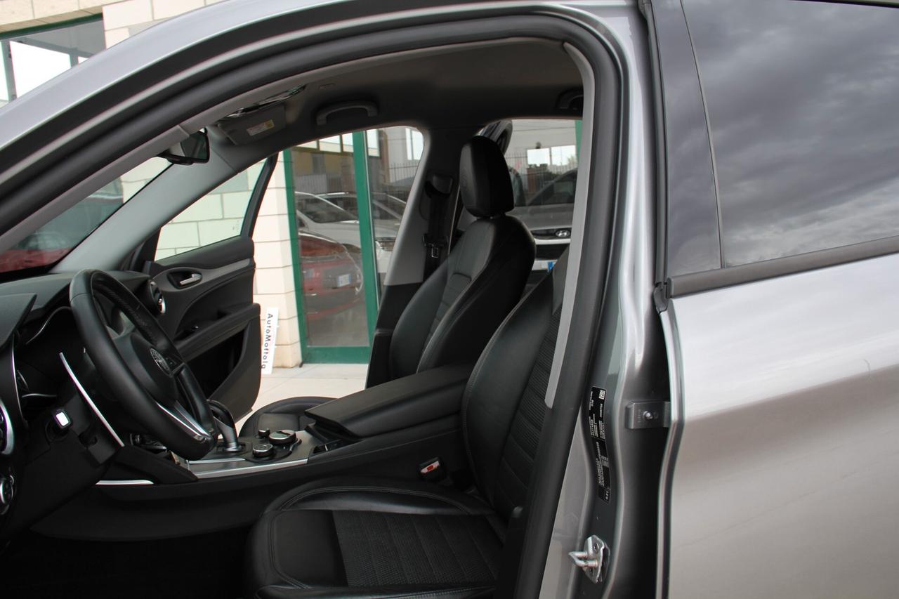 Alfa Romeo Stelvio 2.2 Turbodiesel 210 CV AT8 Q4 Executive