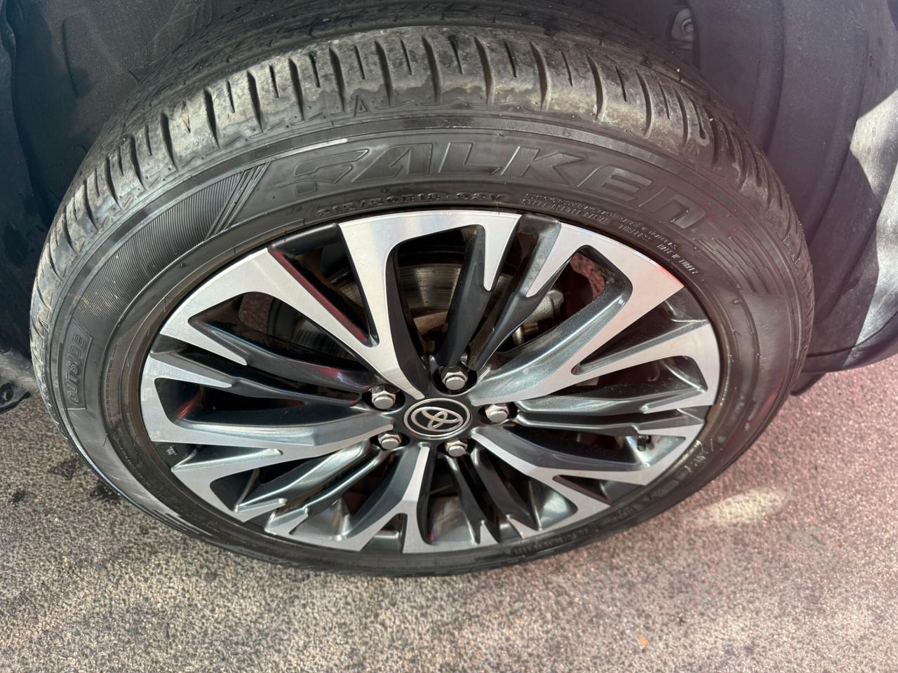 Toyota Yaris Cross 1.5 Hybrid 5p. E-CVT AWD-i Lounge