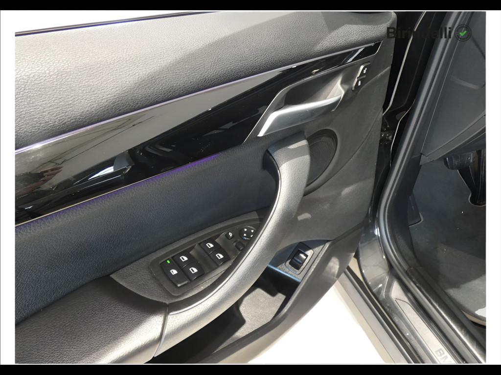 BMW X2 (F39) - X2 sDrive18d Business-X