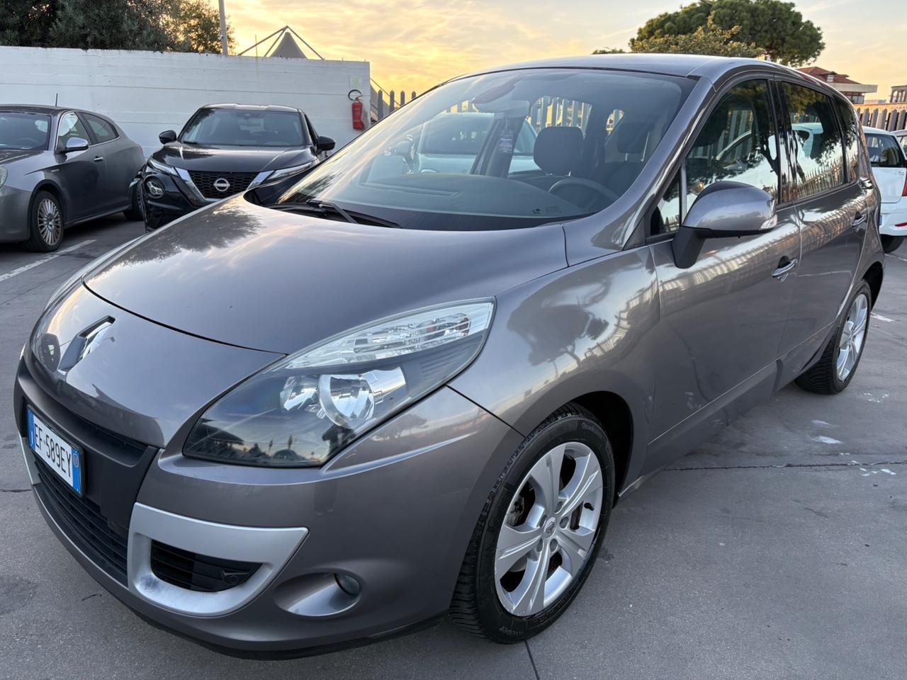 Renault Scenic xmod 1.5 dci 2011