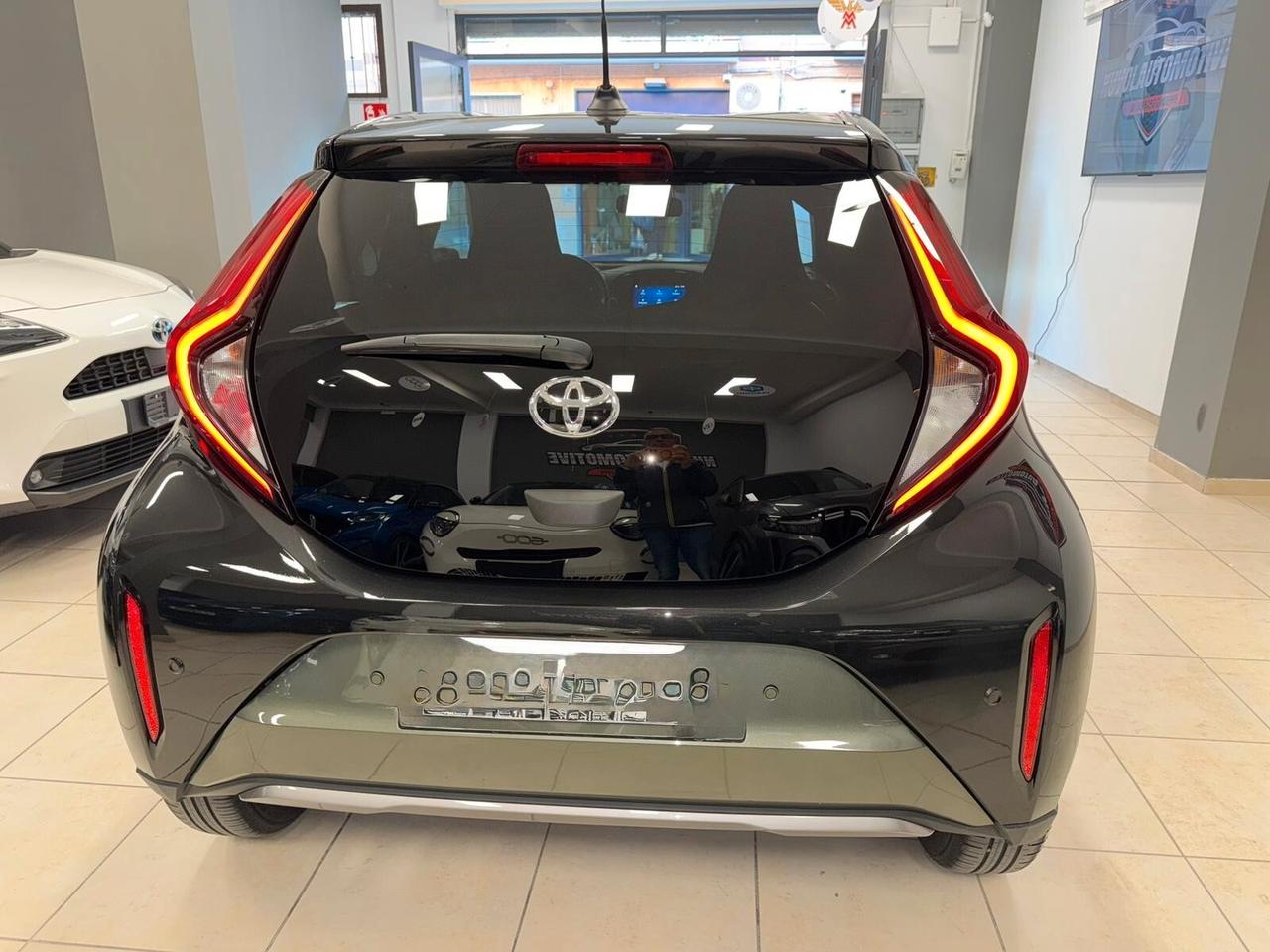 Toyota Aygo X 1.0 VVT-i 72 CV 5 porte Lounge A PARTIRE DA 155 EURO