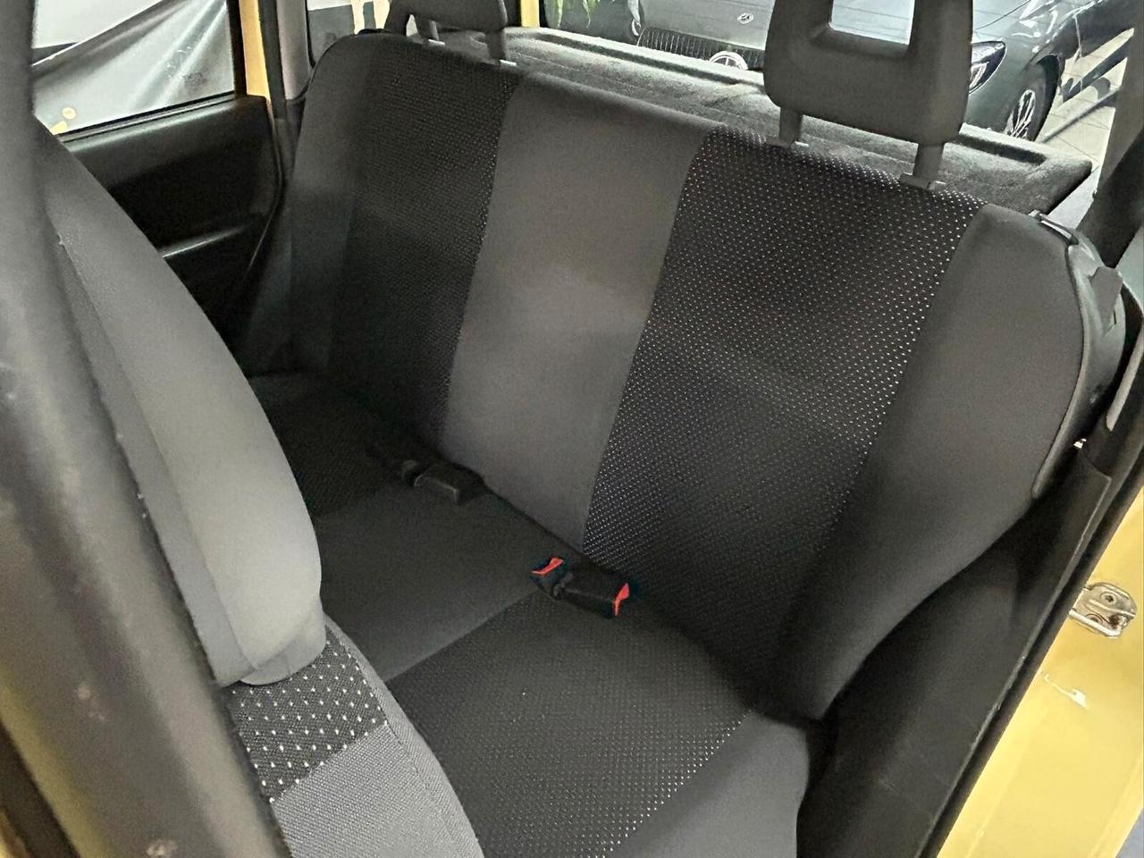 FIAT PANDA 1.1 – ANNO 2010 – SOLO 63.500 KM – GARANZIA 12 MESI
