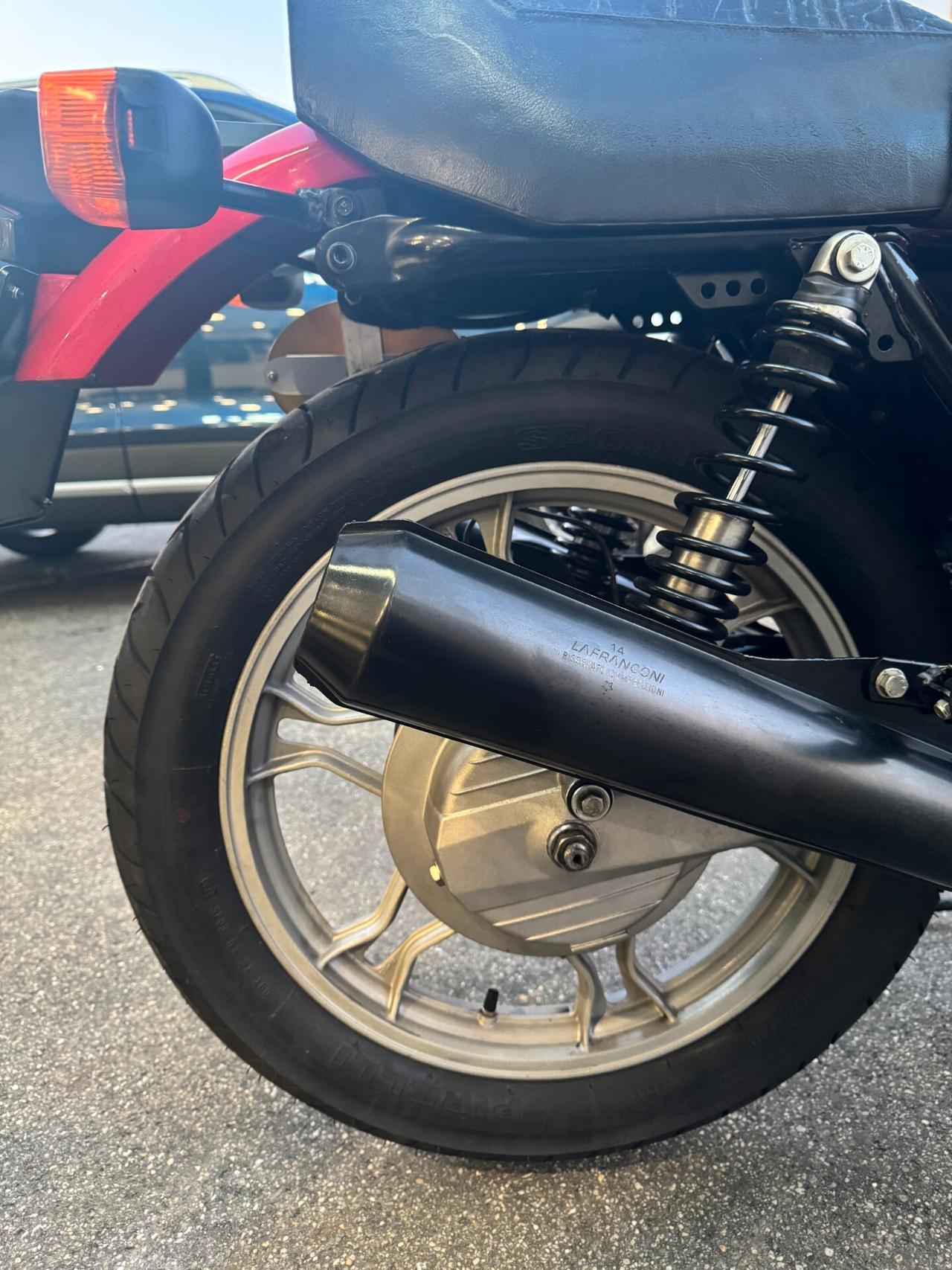 Moto Guzzi 850 Le Mans 2