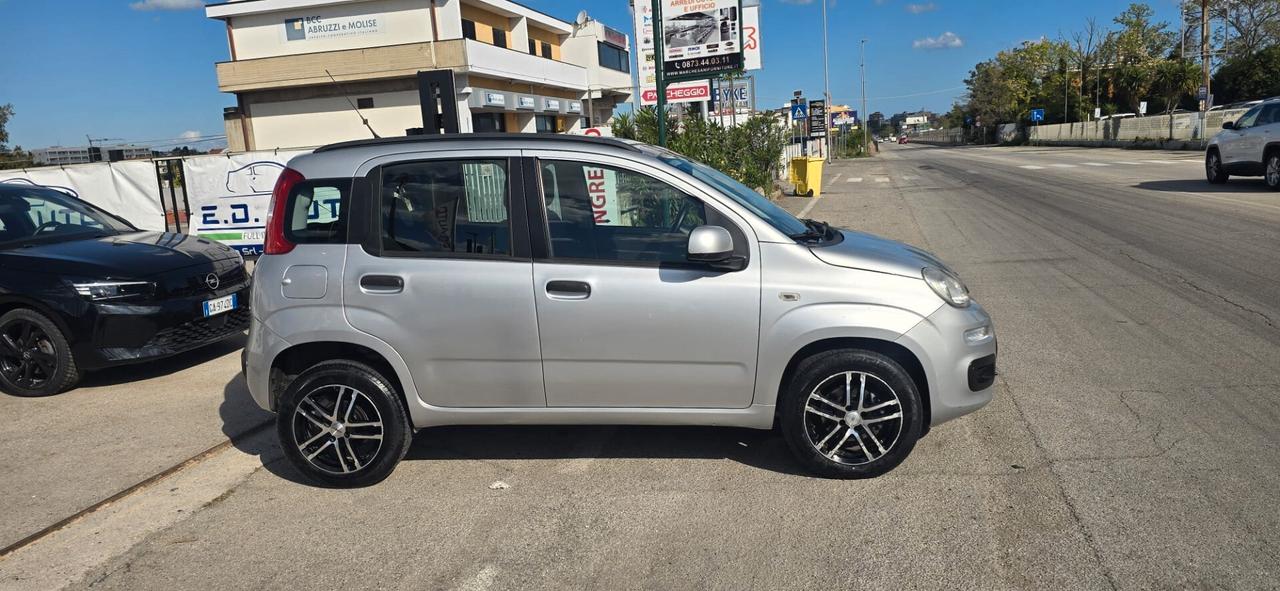 Fiat Panda 0.9 TwinAir Turbo Natural Power Lounge