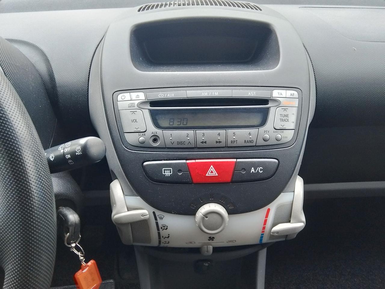 Peugeot 107 1.0 68CV 5p. Plaisir