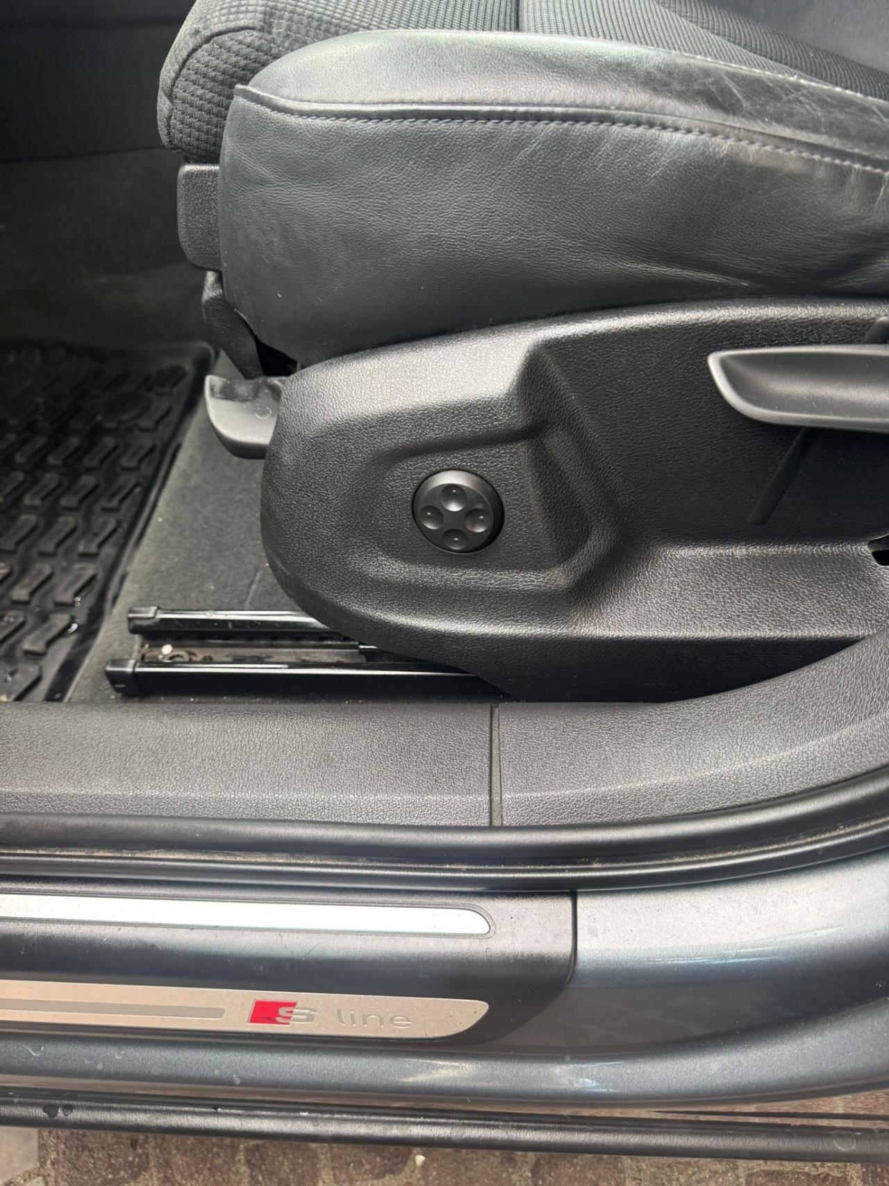 Audi Q3 2.0 TDI 150 CV quattro S tronic Sport