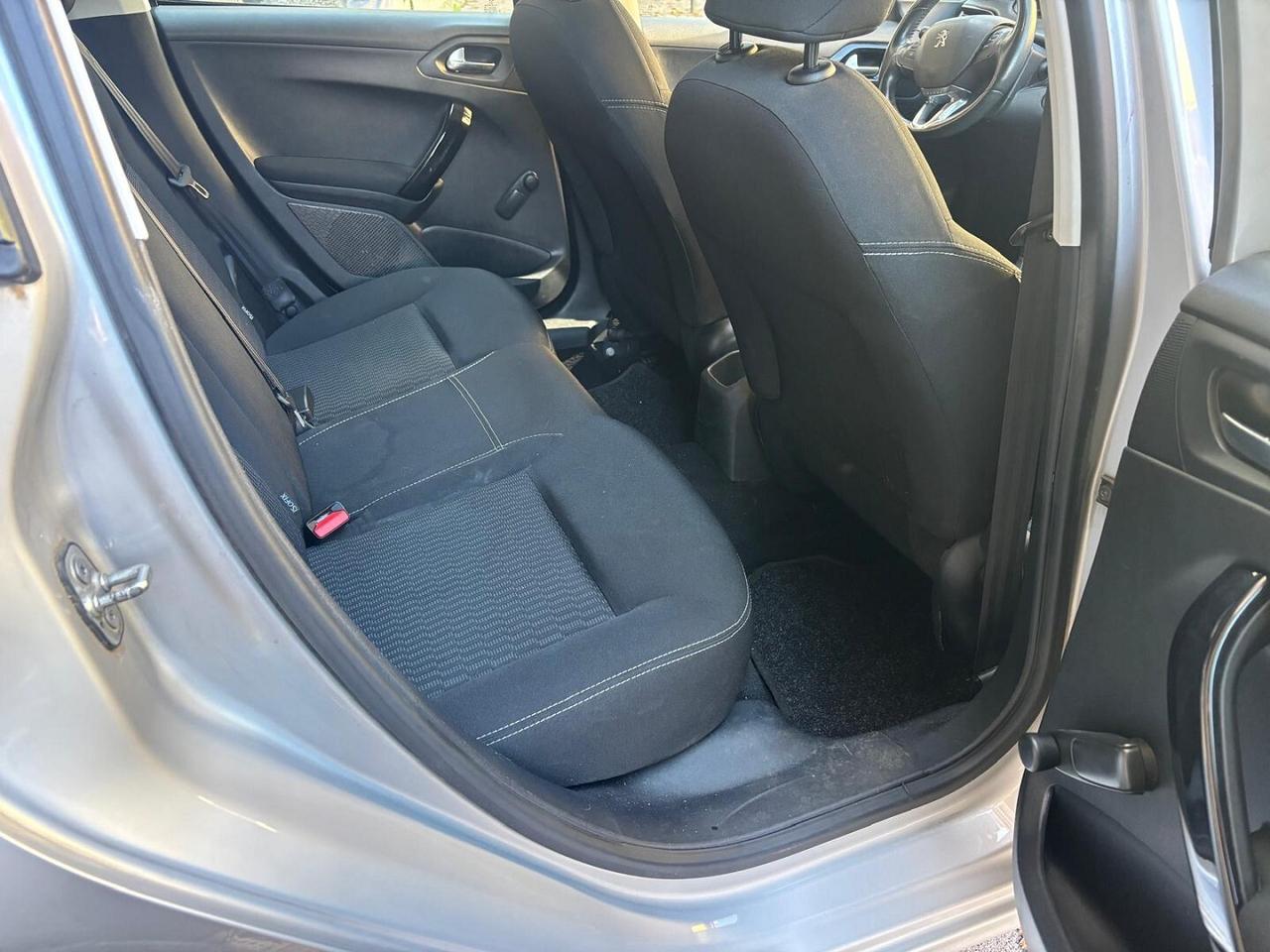 PEUGEOT 208 1.2 ACTIVE