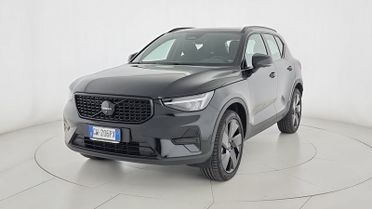 Volvo XC40 B3 automatico Ultra Black Edition