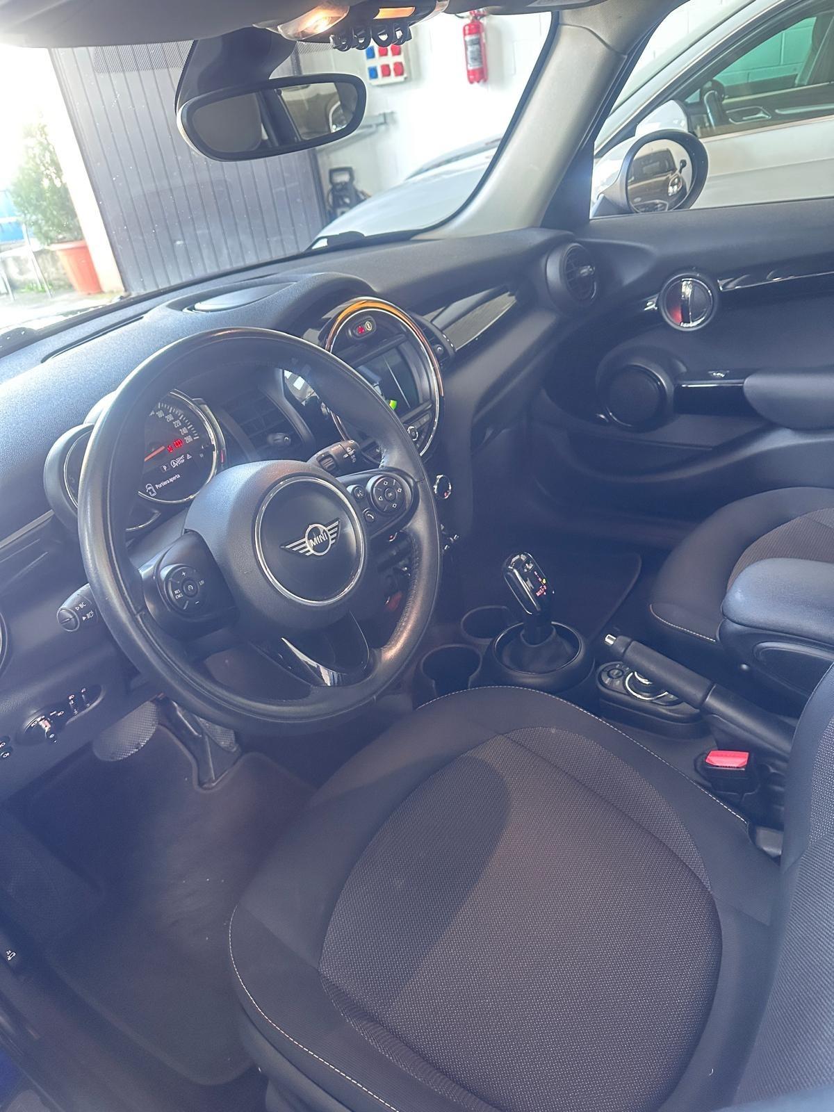 Mini 1.5 Cooper D Hype 5 porte full