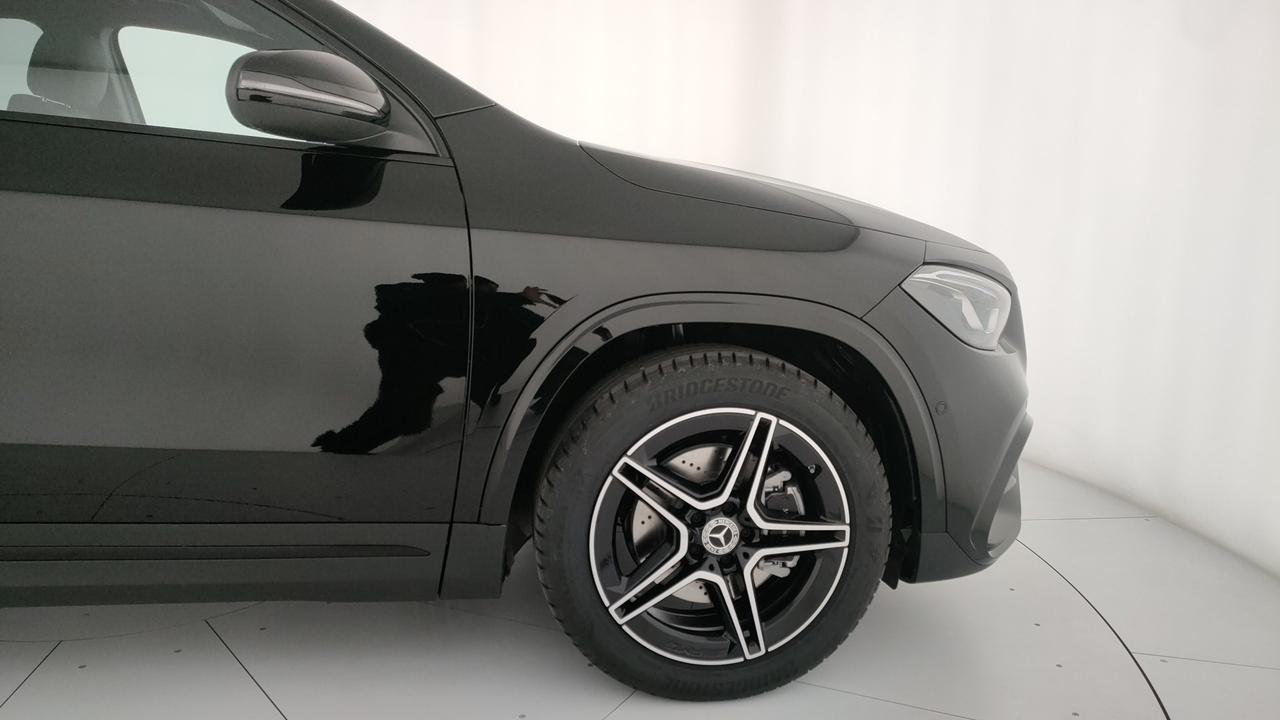 Mercedes-Benz GLA 200 d automatic