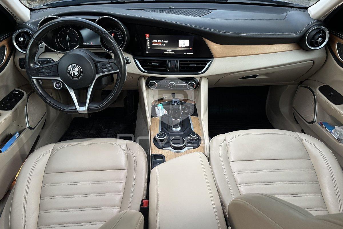 ALFA ROMEO Giulia 2.2 Turbodiesel 180 CV AT8 Business Sport Launch Ed.