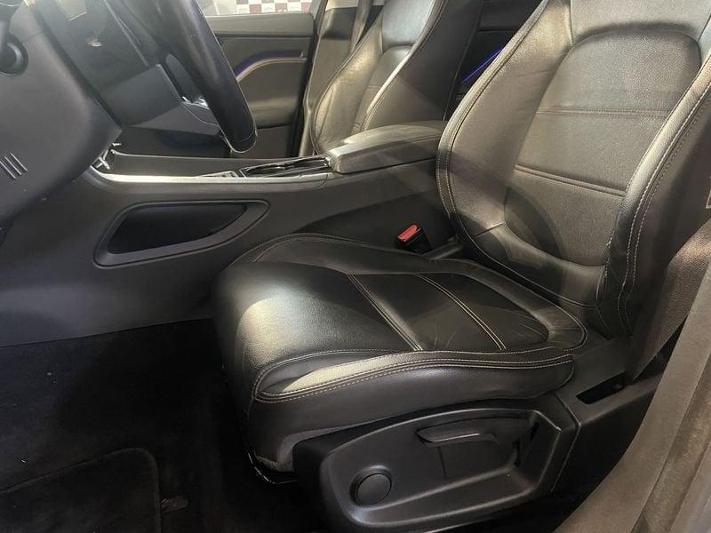 Jaguar F-Pace 3.0d V6 300 CV AWD aut. First Edition