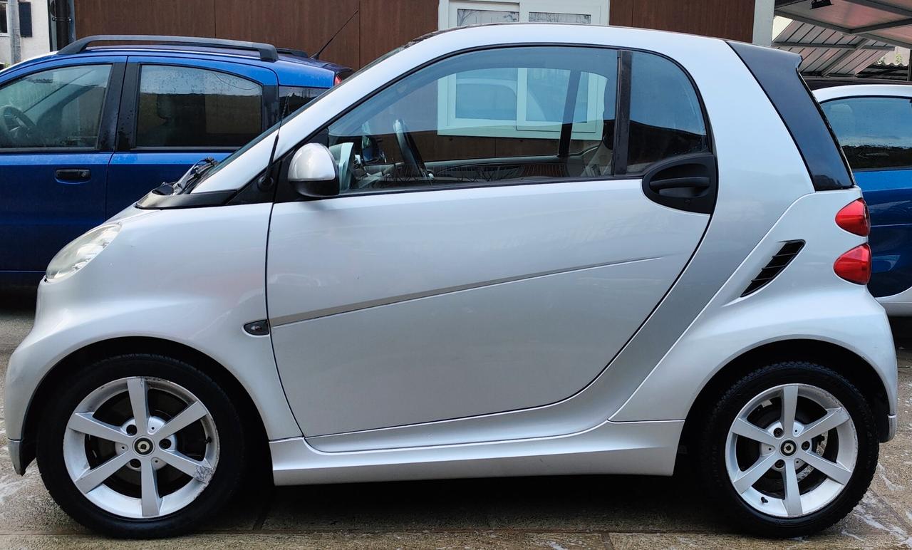 Smart ForTwo 1000 45 kW MHD coupé pure