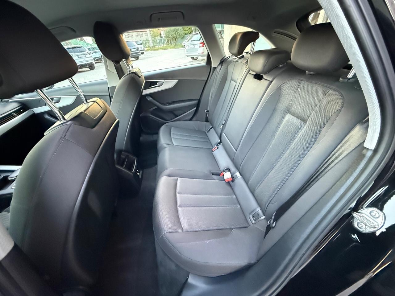 Audi A4 35 TDI/163 CV S tronic - Automatica
