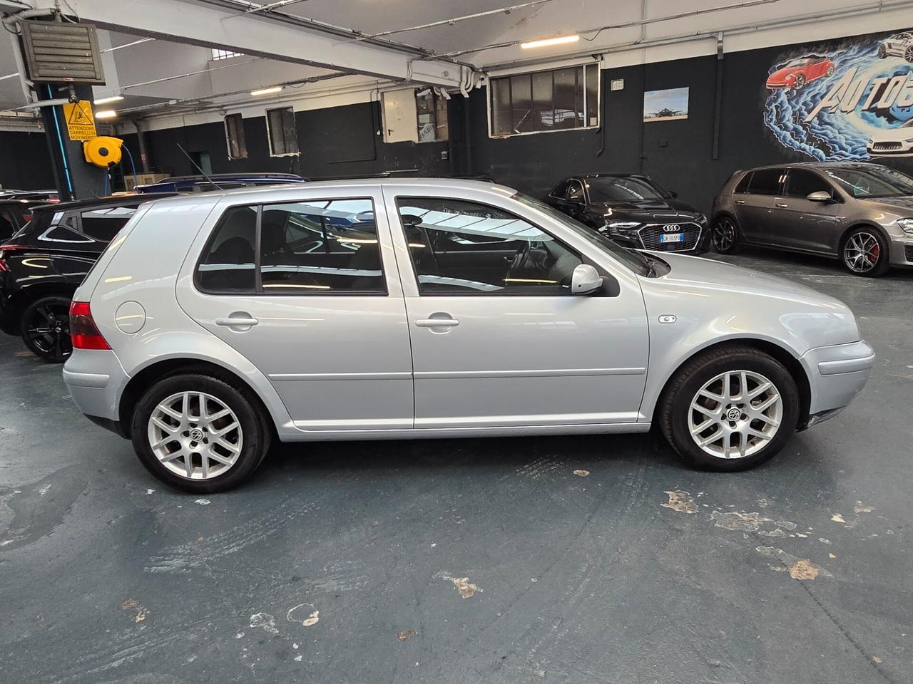 VOLKSWAGEN GOLF HIGHLINE 1.6 16V 105CV 5.p 2001