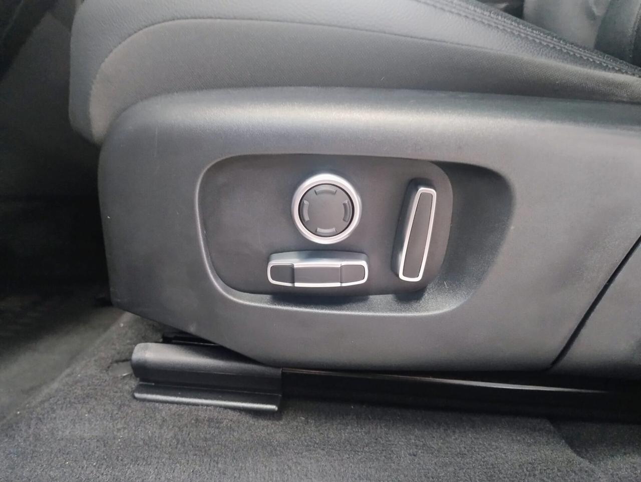 Land Rover Range Evoque 2.0D I4 204 CV AWD Auto R-Dynamic SE