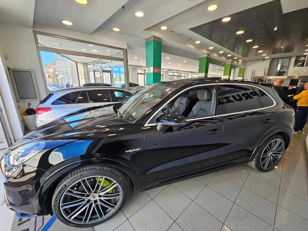 PORSCHE Cayenne 3.0 V6 E-Hybrid
