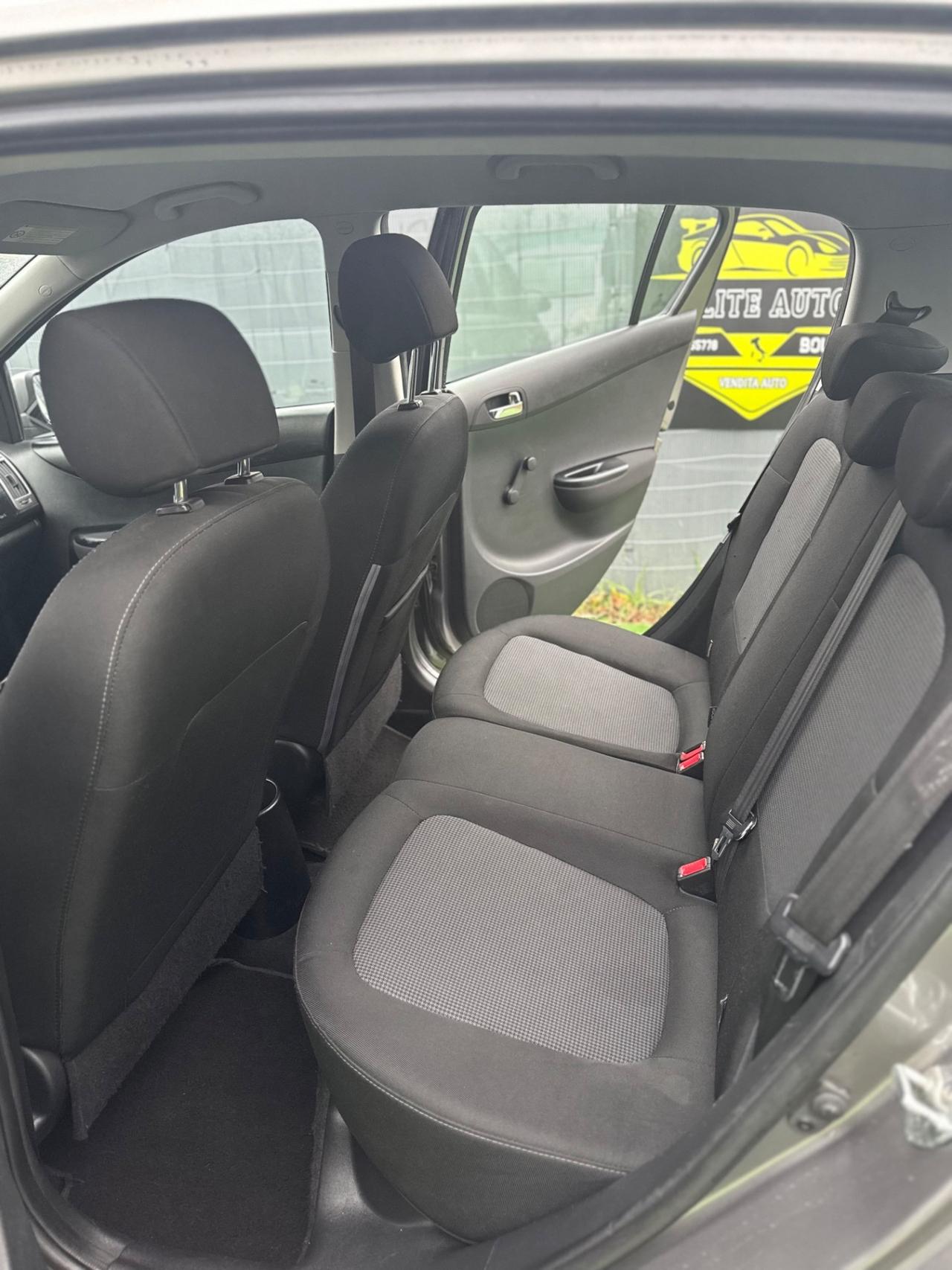 Hyundai I20 1.1 DIESEL 2013 NEOPATENTATI