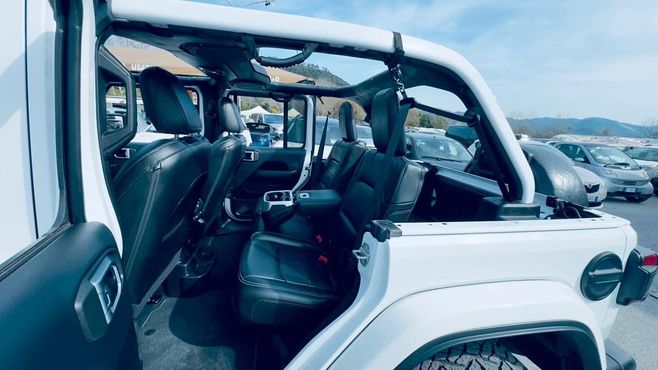 Jeep Wrangler Unlimited 2.2 Mjt II Sahara